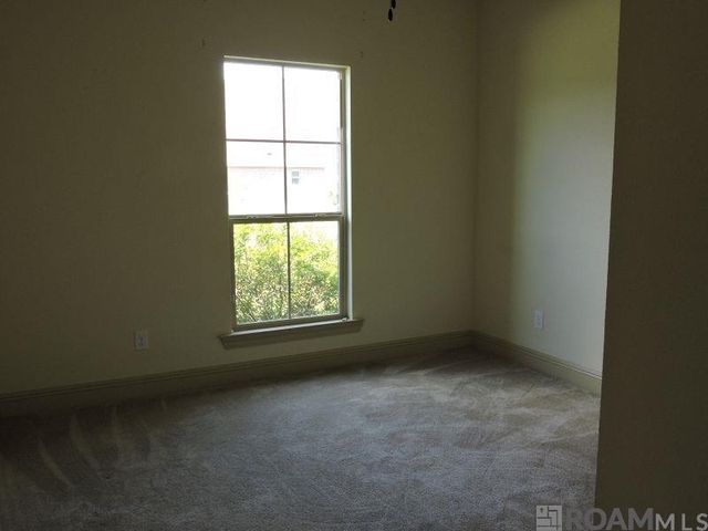 10125 Montrachet Dr, Baton Rouge, LA 70817