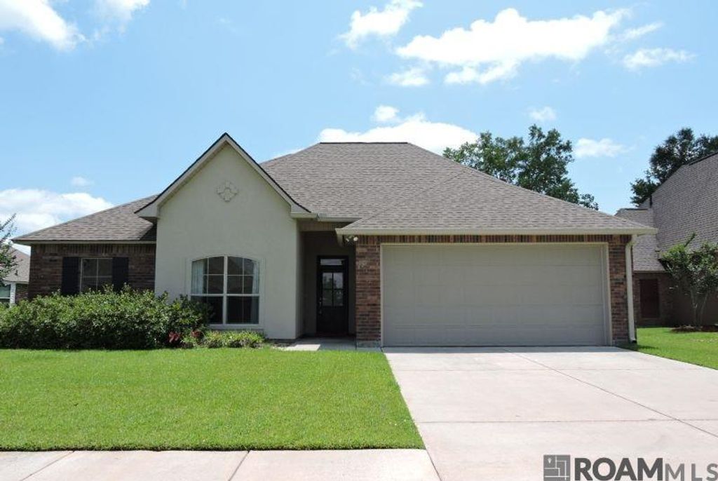10125 Montrachet Dr, Baton Rouge, LA 70817