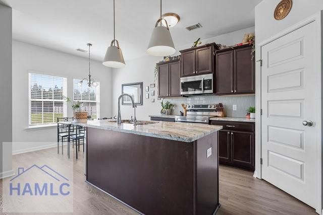 1916 Arnold Drive SE, Allenhurst, GA 31301