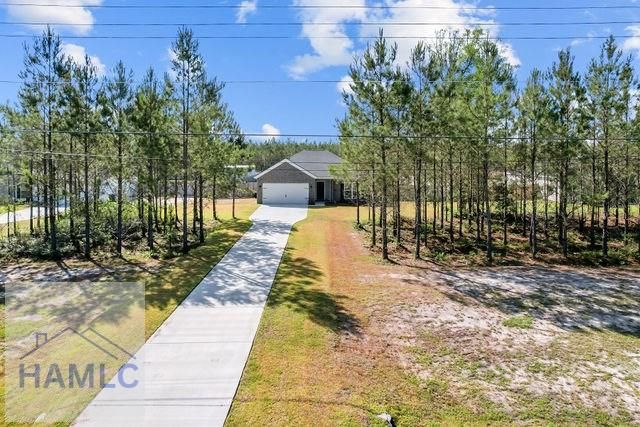 1916 Arnold Drive SE, Allenhurst, GA 31301