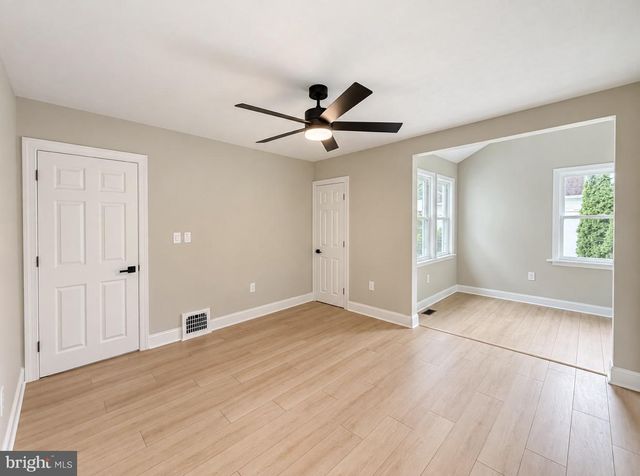 329 WOODBURY TURNERSVILLE RD, Grenloch, NJ 08032