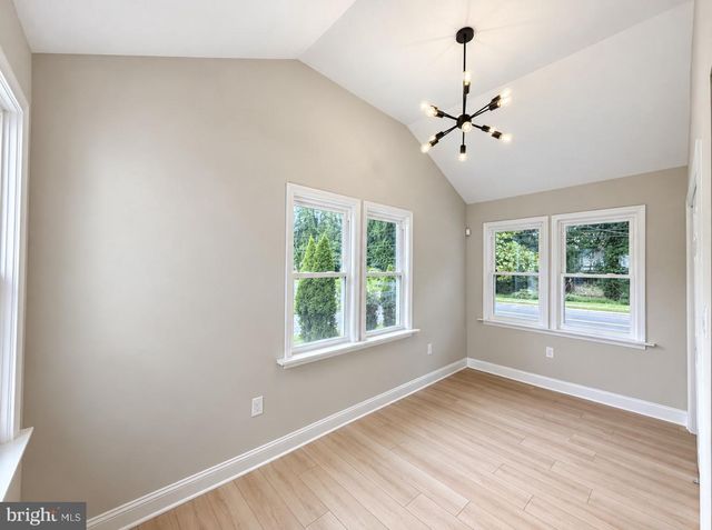 329 WOODBURY TURNERSVILLE RD, Grenloch, NJ 08032