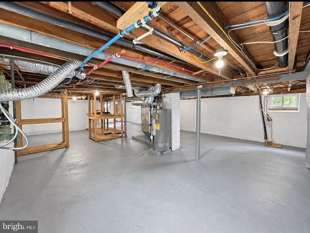 329 WOODBURY TURNERSVILLE RD, Grenloch, NJ 08032