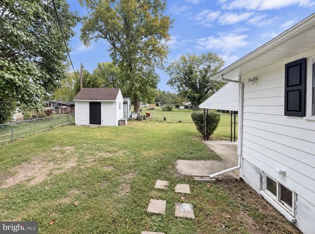 329 WOODBURY TURNERSVILLE RD, Grenloch, NJ 08032