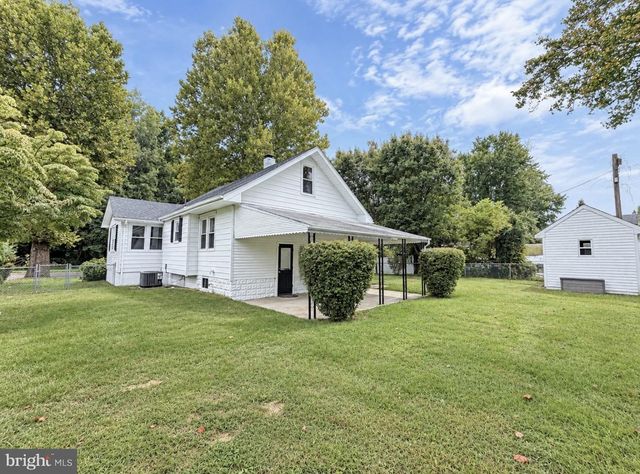 329 WOODBURY TURNERSVILLE RD, Grenloch, NJ 08032