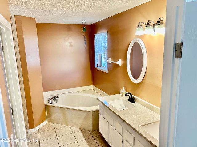 763 SANDLEWOOD Drive, Orange Park, FL 32065