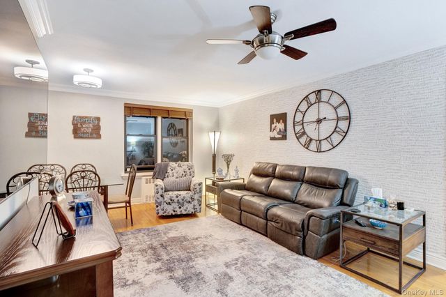 105-30 66th Avenue 3E, Forest Hills, NY 11375