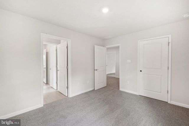 39 AVONWOODS DR, Staunton, VA 24401