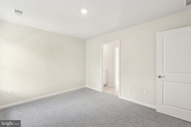 39 AVONWOODS DR, Staunton, VA 24401