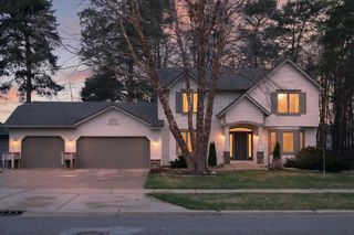 2719 Pine Dunes Drive, Wyoming, MI 49418