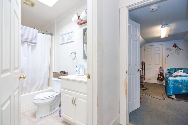 8 Lindy Avenue, Claremont, NH 03743