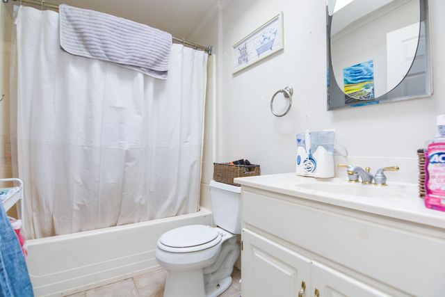 8 Lindy Avenue, Claremont, NH 03743