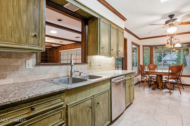 105 Brae Burn Drive, Jackson, MS 39211