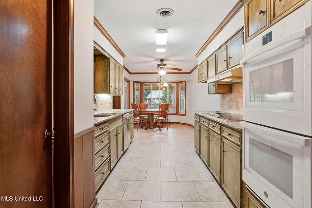 105 Brae Burn Drive, Jackson, MS 39211