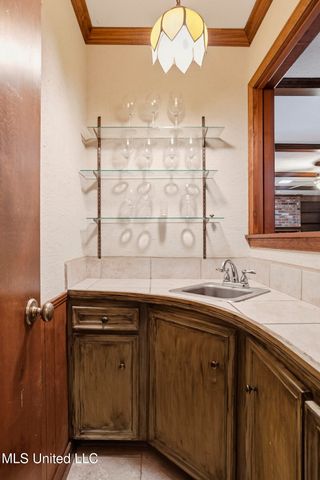 105 Brae Burn Drive, Jackson, MS 39211