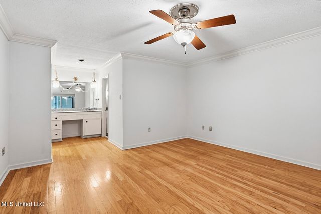 105 Brae Burn Drive, Jackson, MS 39211