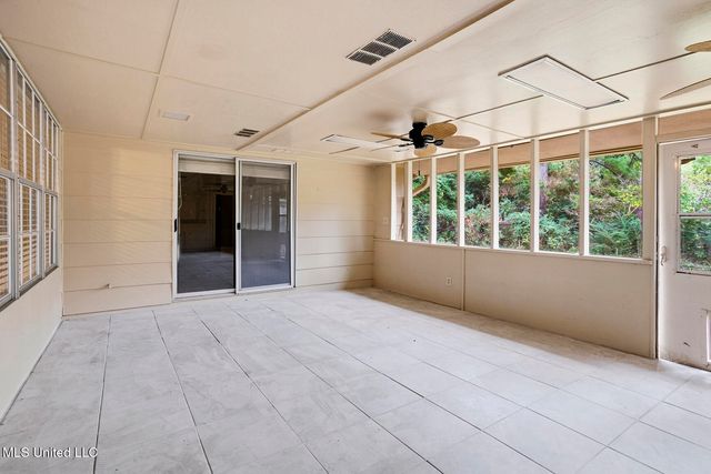 105 Brae Burn Drive, Jackson, MS 39211