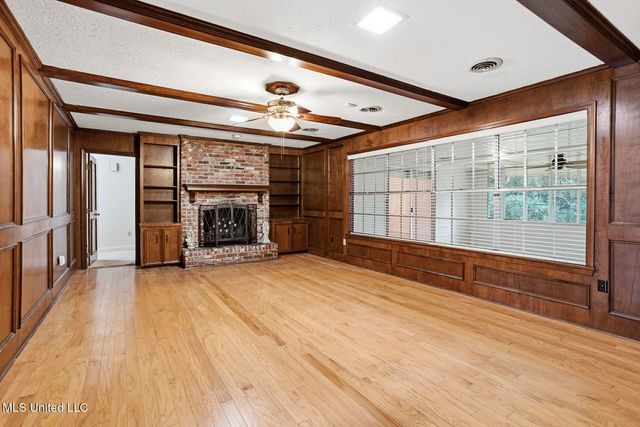 105 Brae Burn Drive, Jackson, MS 39211