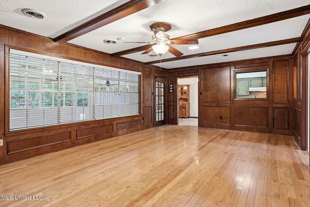 105 Brae Burn Drive, Jackson, MS 39211