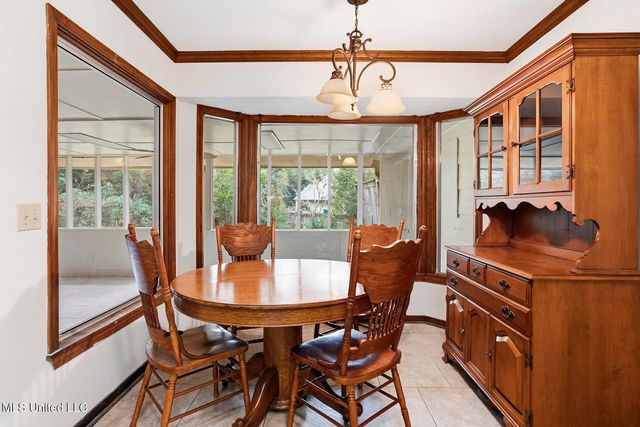 105 Brae Burn Drive, Jackson, MS 39211