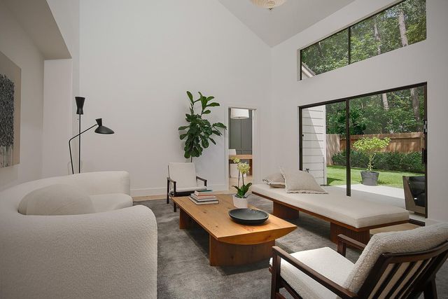 9 Paintedcup Court, The Woodlands, TX 77380