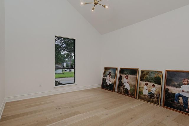 9 Paintedcup Court, The Woodlands, TX 77380
