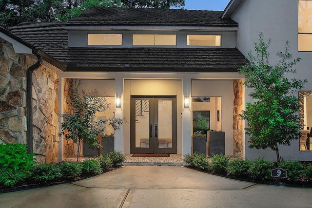 9 Paintedcup Court, The Woodlands, TX 77380