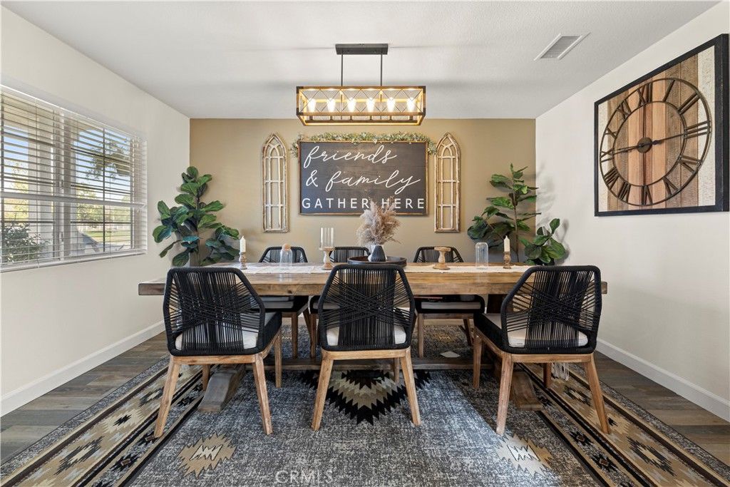 Image 10 of property listing at 229 Alverstone Street, Hemet, CA 92543