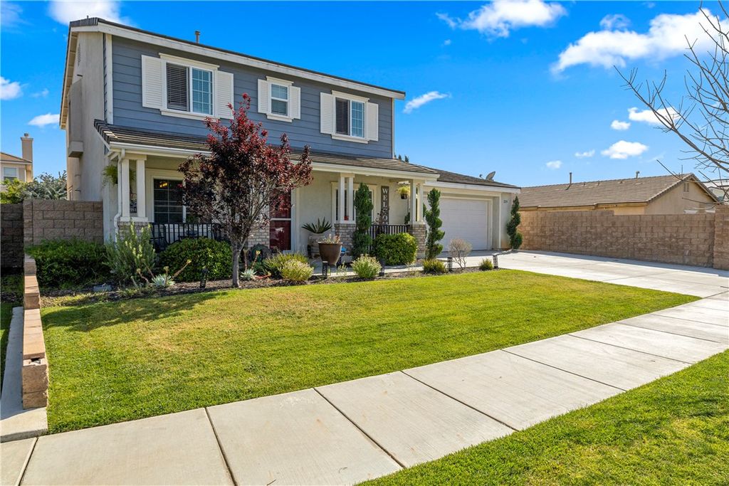 Image 4 of property listing at 229 Alverstone Street, Hemet, CA 92543