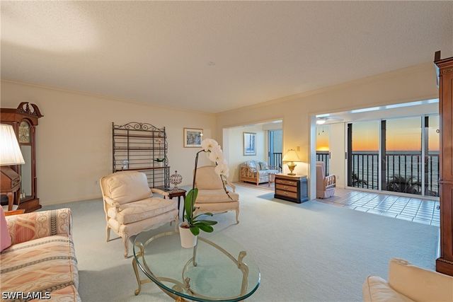 3377 GULF SHORE BLVD N 6C, Naples, FL 34103