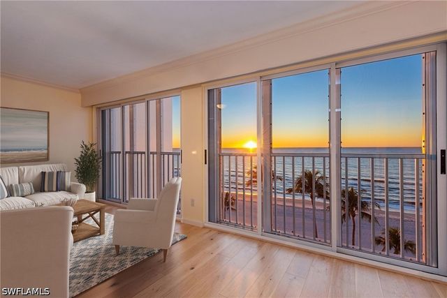 3377 GULF SHORE BLVD N 6C, Naples, FL 34103