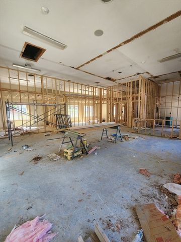 179 Pratt St, Fitchburg, MA 01420