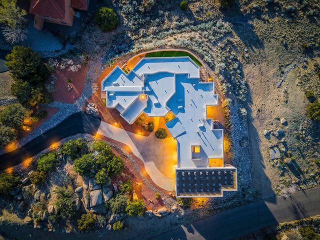 31 Desert Sky Road SE, Albuquerque, NM 87123