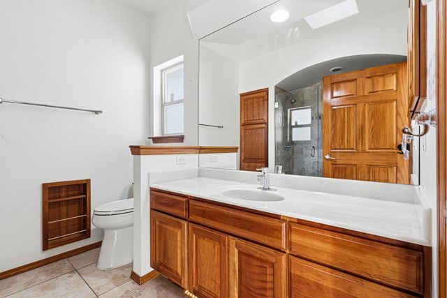 31 Desert Sky Road SE, Albuquerque, NM 87123