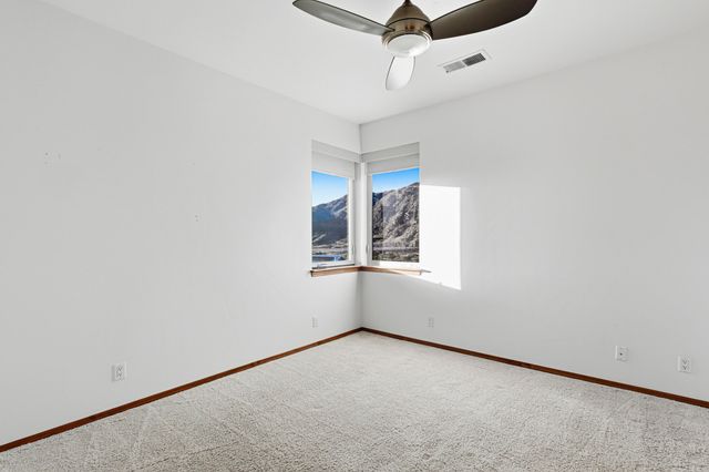 31 Desert Sky Road SE, Albuquerque, NM 87123