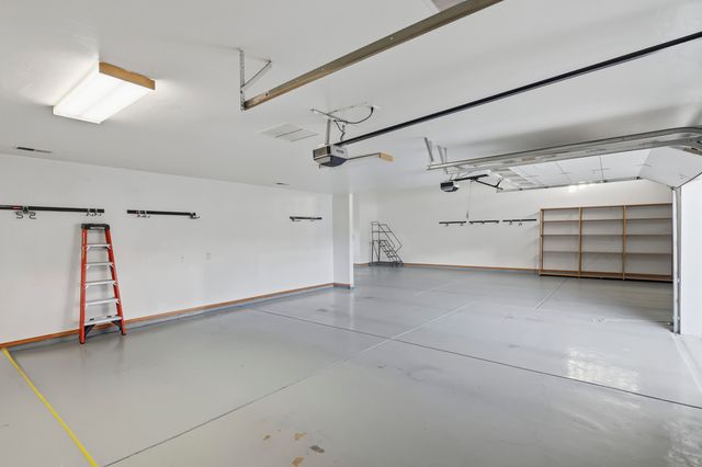 31 Desert Sky Road SE, Albuquerque, NM 87123