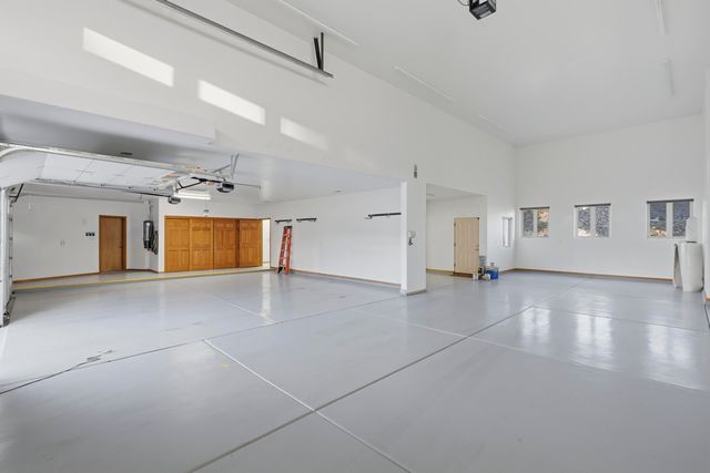 31 Desert Sky Road SE, Albuquerque, NM 87123