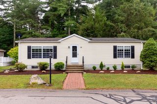 28 Melanie Lane, Carver, MA 02330