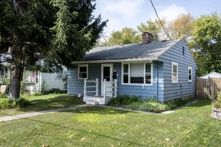 814 E Holt AVENUE, Milwaukee, WI 53207