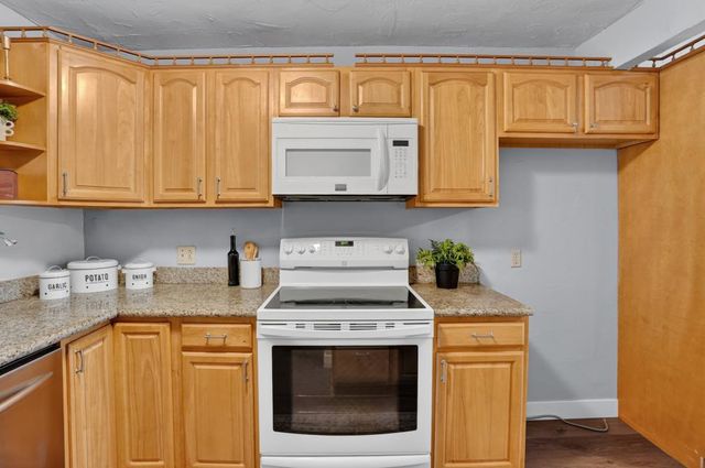 7001 Larkspur Ave, Citrus Heights, CA 95610