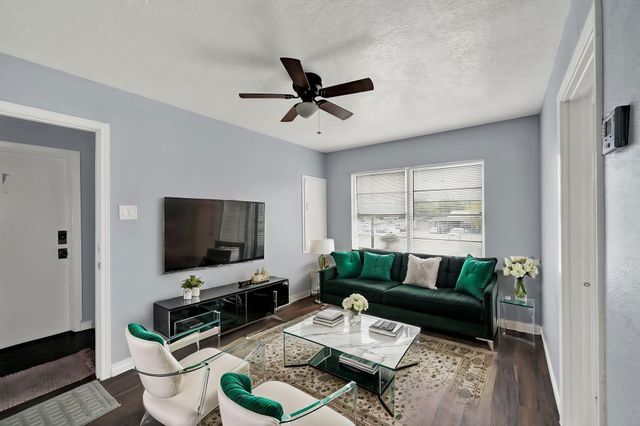 904 Beverly Ave Avenue 6, Pasadena, TX 77506