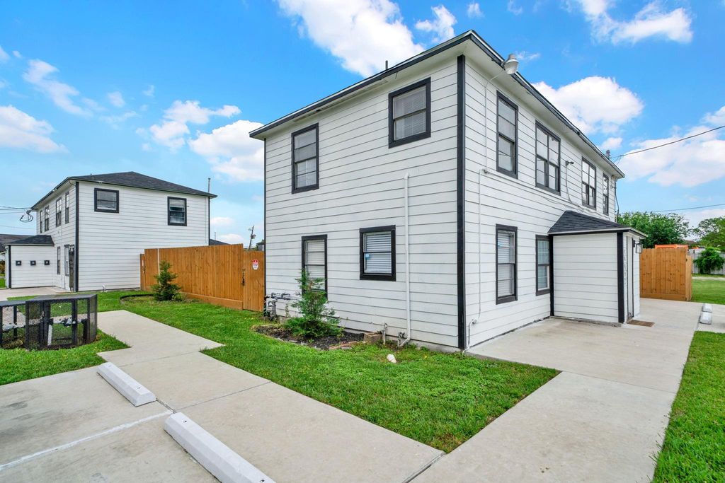 904 Beverly Ave Avenue 6, Pasadena, TX 77506