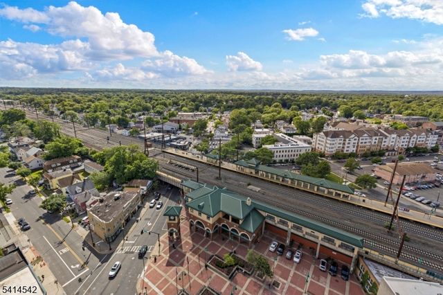 1 Carriage City Plz 1215, Rahway City, NJ 07065