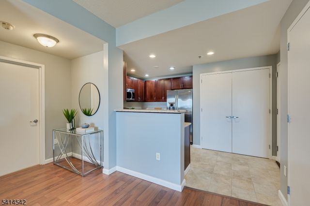 1 Carriage City Plz 1215, Rahway City, NJ 07065