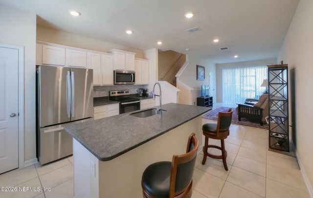 648 YELLOW OAKS Lane, Orange Park, FL 32065