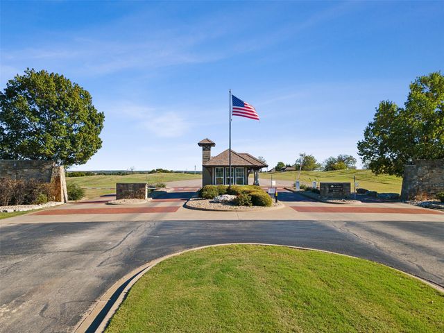 7301 Retreat Boulevard, Cleburne, TX 76033