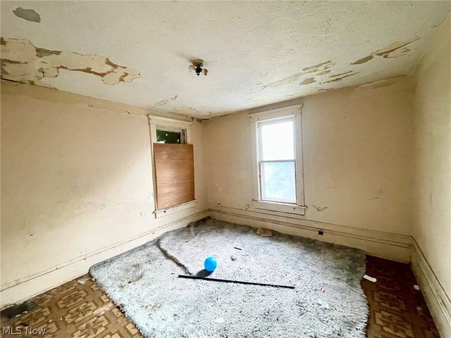 1720 5th Street SE, Canton, OH 44707