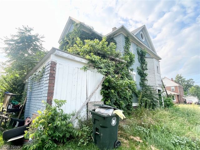 1720 5th Street SE, Canton, OH 44707