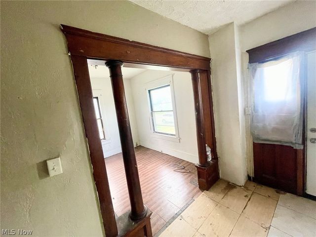 1720 5th Street SE, Canton, OH 44707
