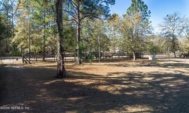 2435 RANGE LINE Road, Middleburg, FL 32068